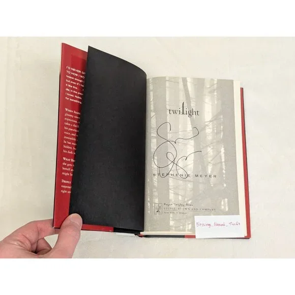 ❤️ Twilight SIGNED Stephenie Meyer HC DJ 18th Printing ❤️ - Picture 4 of 10